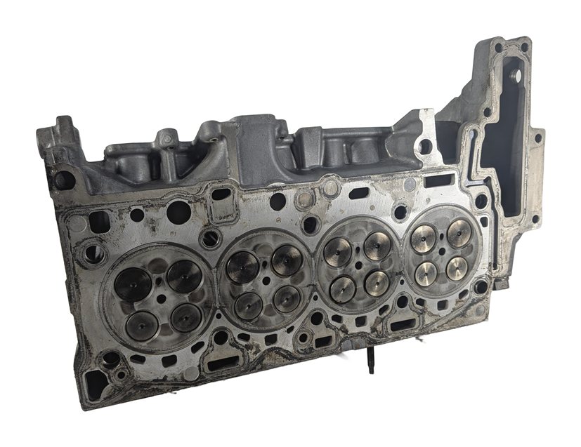 Thumbnail 6: 2014-2018 BMW 328i X3 (F25 F30) 2.0L N47T TURBO DIESEL ENGINE CYLINDER HEAD