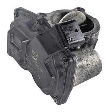 Thumbnail 1: 14-18 BMW 328d X3 X5 (F15 F25 F30) 2.0L TURBO DIESEL N47T ENGINE THROTTLE BODY