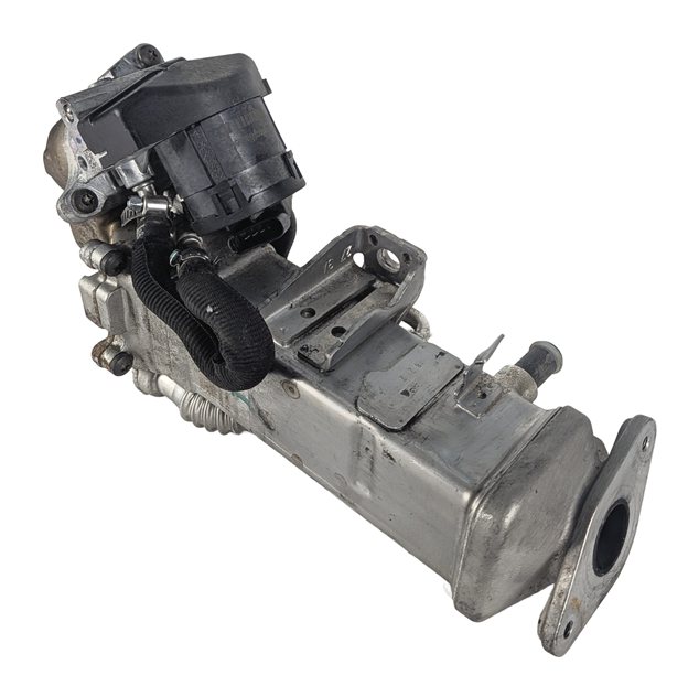 Thumbnail 3: 14-18 BMW 328i 535i 740I X3 X5 F30 F01 F10 F15 DIESEL ENGINE EGR VALVE ASSEMBLY