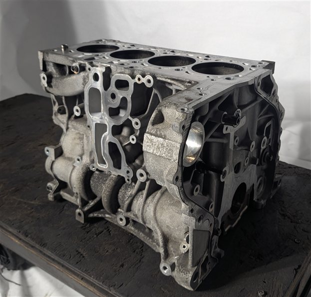 14-18 BMW 328i X3 (F25 F30) 2.0L MOTOR N47T DIESEL ENGINE BARE CYLINDER BLOCK