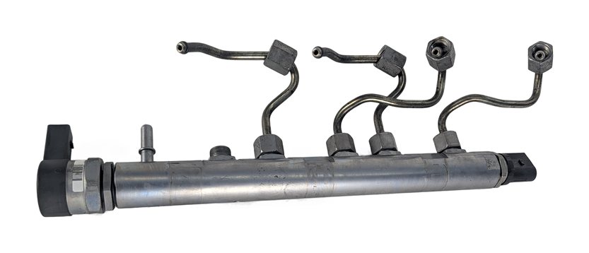 Thumbnail 2: 2014 BMW 328D WAGON F31 2.0L N47T DIESEL HIGH PRESSURE FUEL RAIL LINE SENSOR