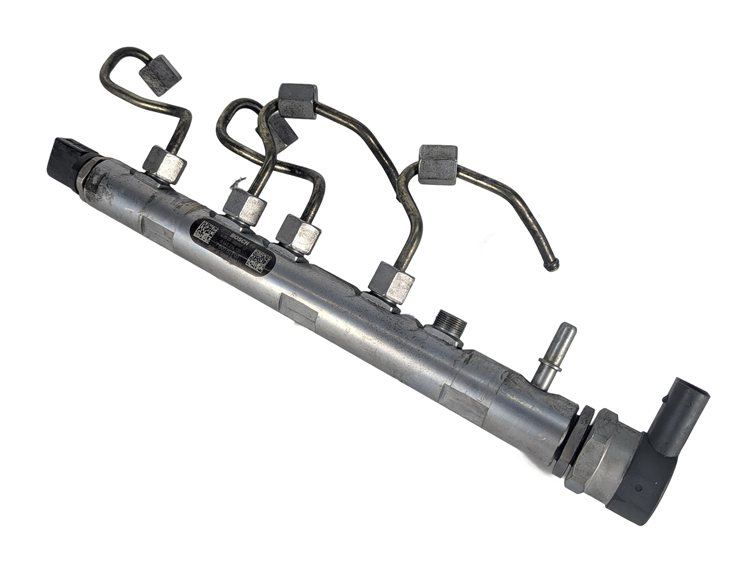Thumbnail 4: 2014 BMW 328D WAGON F31 2.0L N47T DIESEL HIGH PRESSURE FUEL RAIL LINE SENSOR