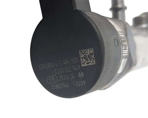 Thumbnail 6: 2014 BMW 328D WAGON F31 2.0L N47T DIESEL HIGH PRESSURE FUEL RAIL LINE SENSOR