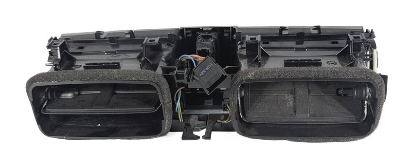 Thumbnail 4: 2014 BMW 328D WAGON F31 FRONT CENTER DASH AC VENT w/ HAZARD LOCK (Black)
