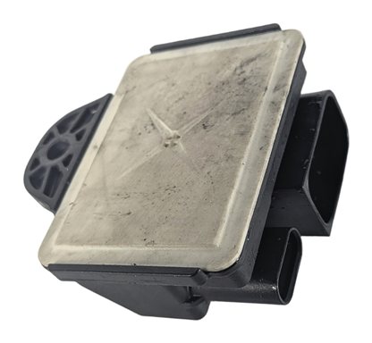 Thumbnail 4: 2014 BMW 328D WAGON F31 2.0L N47T DIESEL ENGINE GLOW PLUG RELAY MODULE