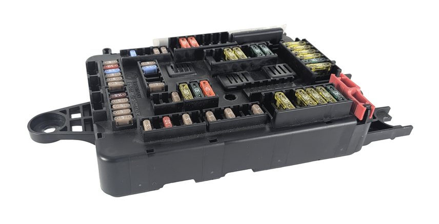 Thumbnail 4: 14-21 BMW 2 3 4 SERIES GT M3 M4 ACTIVE HYBRID 3 REAR POWER DISTRIBUTION FUSE BOX
