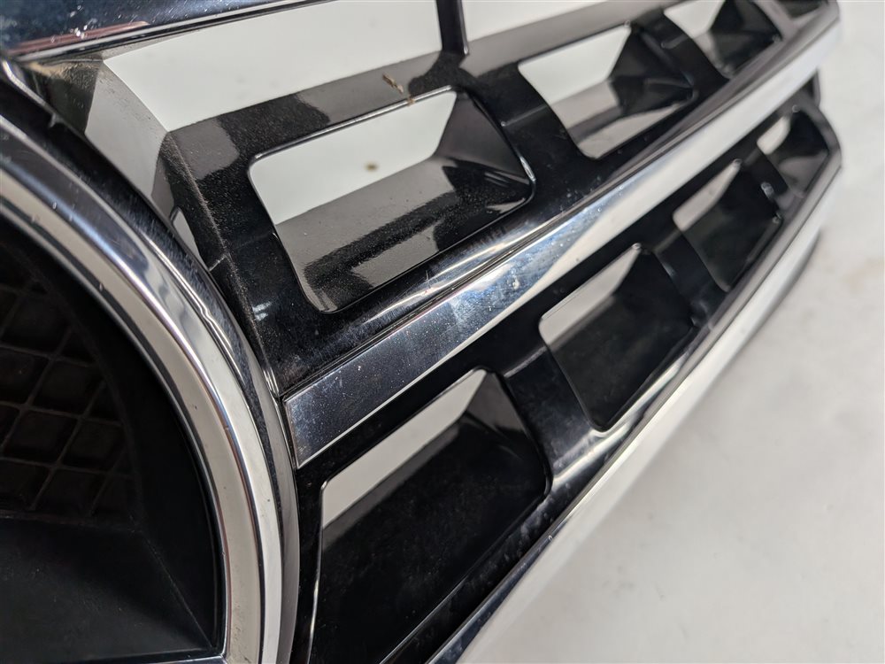 Thumbnail 8: 2012-2015 MERCEDES ML250 ML350 ML400 ML550 (W166) FRONT UPPER CENTER GRILLE TRIM