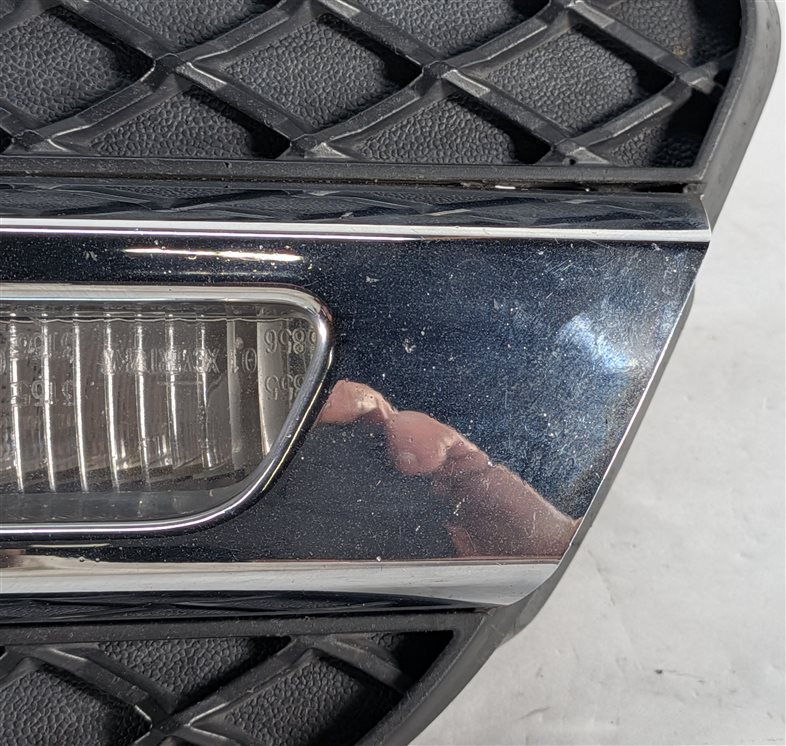 Thumbnail 13: 2012 MERCEDES ML (W166) FRONT RIGHT PASSENGER DRL FOGLIGHT LIGHT LAMP w/ TRIM