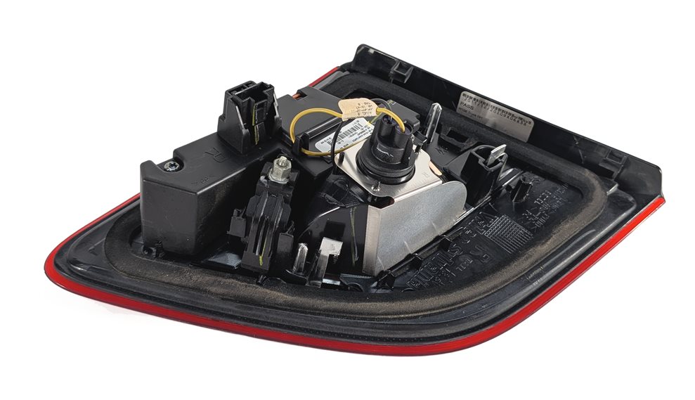 Thumbnail 6: 12-15 MERCEDES ML CLASS (W166) RIGHT PASSENGER REAR INNER TAILLIGHT LIGHT LAMP