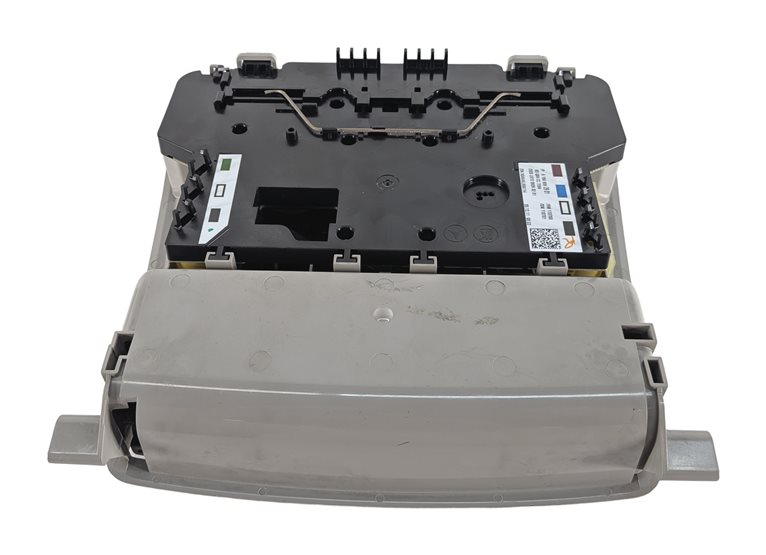 Thumbnail 3: 2012 MERCEDES ML350 (W166) FRONT ROOF DOME READING COURTESY LIGHT (Gray)
