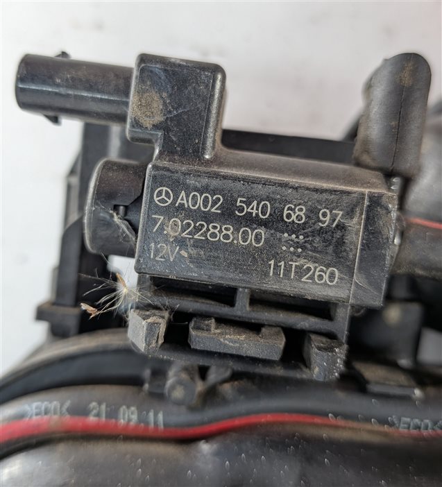 Thumbnail 11: 12-13 MERCEDES C350 E350 GLK350 ML350 R350 SLK350 3.5L UPPER INTAKE MANIFOLD