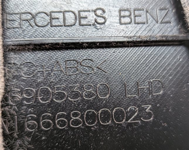Thumbnail 12: 2012 MERCEDES ML350 ML550 ML63 (W166) CENTER CONSOLE ARMREST COMPARTMENT (Gray)