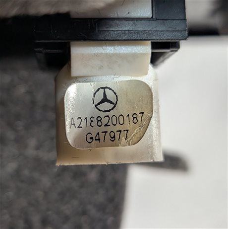 Thumbnail 8: 2012 MERCEDES ML350 ML550 ML63 (W166) CENTER CONSOLE ARMREST COMPARTMENT (Gray)
