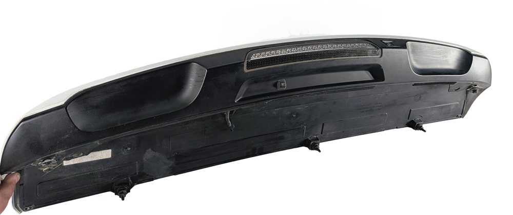 Thumbnail 4: 2010-2013 RANGE ROVER SPORT (L320) REAR SPOILER WING w/ REARVIEW CAMERA (White)