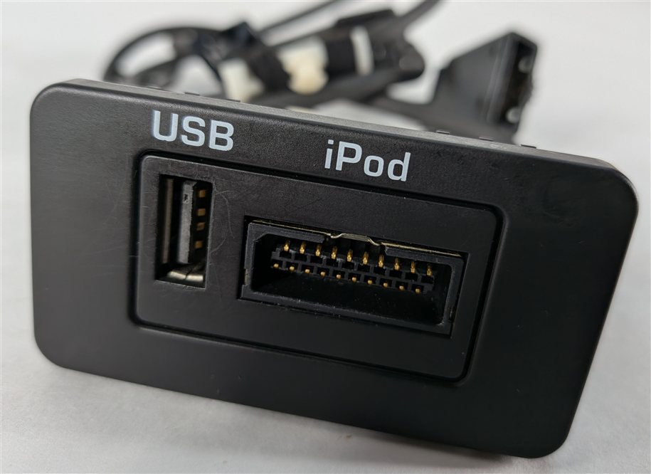 Thumbnail 4: 2011 RANGE ROVER SPORT L320 IPOD USB AUX INPUT JACK PORT PANEL w/CABLE