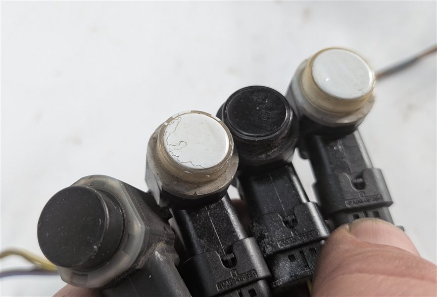 Thumbnail 3: 2011 RANGE ROVER SPORT L320 FRONT PARK ASSIST PDC SENSOR SET/4 w/HARNESS (White)