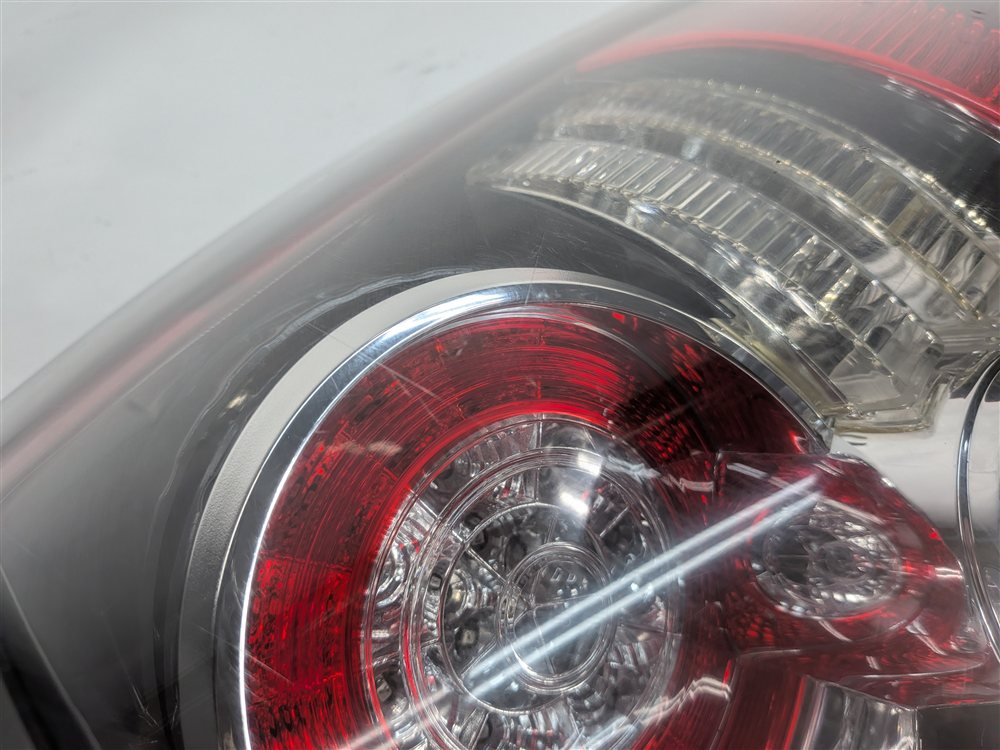 Thumbnail 10: 2010-2011 RANGE ROVER SPORT (L320) RIGHT PASSENGER TAILLIGHT BRAKE LIGHT LAMP