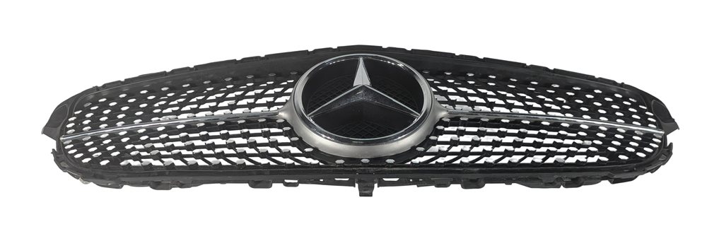 Thumbnail 3: 15-18 MERCEDES C CLASS W205 FRONT UPPER DIAMOND GRILLE w/SURROUND CAMERA