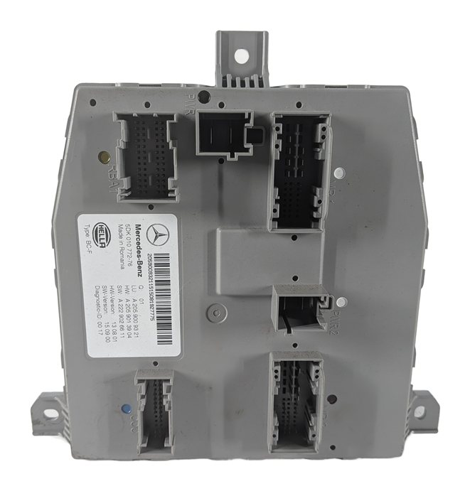 Thumbnail 2: 16 MERCEDES C300 GLC300 C63 AMG (W205 X253) FRONT SAM FUSE RELAY CONTROL MODULE 