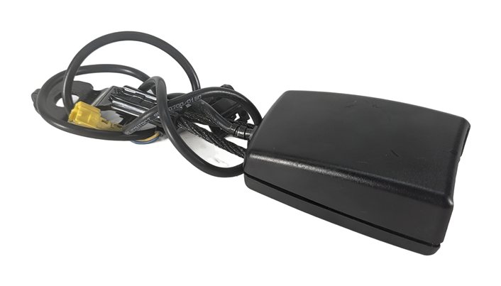 Thumbnail 2: 2015-2021 MERCEDES C GLC (W205 X253) FRONT LEFT DRIVER SEATBELT RECEIVER (BLACK)