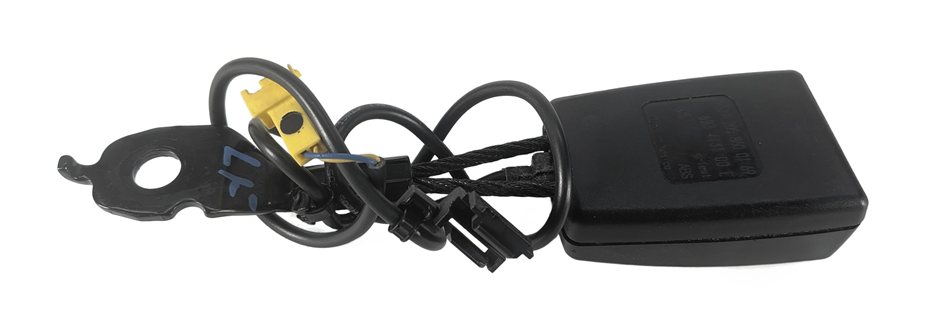 Thumbnail 3: 2015-2021 MERCEDES C GLC (W205 X253) FRONT LEFT DRIVER SEATBELT RECEIVER (BLACK)