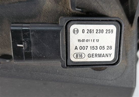 Thumbnail 5: 15-23 MERCEDES C E GLC GLE GLS ML S CLS CLASS LEFT ENGINE AIR INTAKE FILTER BOX