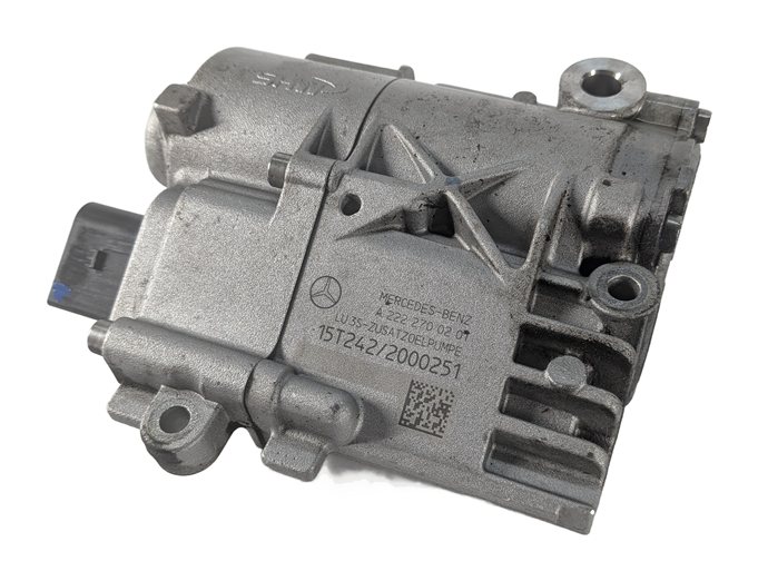Thumbnail 2: 2016 MERCEDES C450 W205 TRANSMISSION AUXILIARY OIL FLUID PUMP