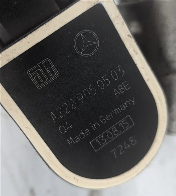 Thumbnail 4: 2016 MERCEDES C450 W205 FRONT LEFT SUSPENSION HEADLIGHT HEIGHT LEVEL SENSOR