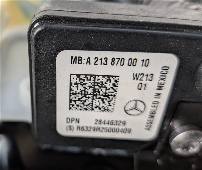 Thumbnail 8: 2016 MERCEDES C450 W205 FRONT RIGHT PASSENGER LOWER HEATED SEAT CUSHION (Black)