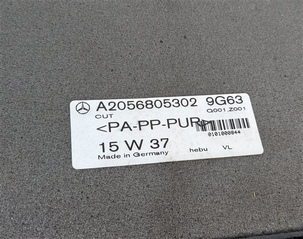 Thumbnail 6: 2016 MERCEDES C450 W205 FRONT REAR AMG CARPET FLOOR MAT SET/4 BLACK RED