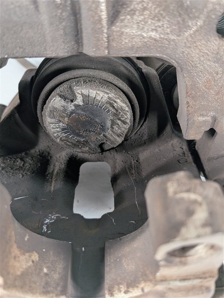 Thumbnail 4: 15-21 MERCEDES C-CLASS (W205) REAR LEFT BRAKE CALIPER w/ PARKING BRAKE ACTUATOR
