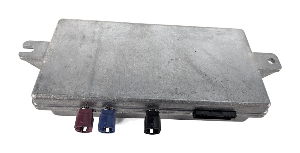 Thumbnail 4: 2010 BMW X5 (E70) TOP REAR VIEW CAMERA CONTROL MODULE COMPUTER