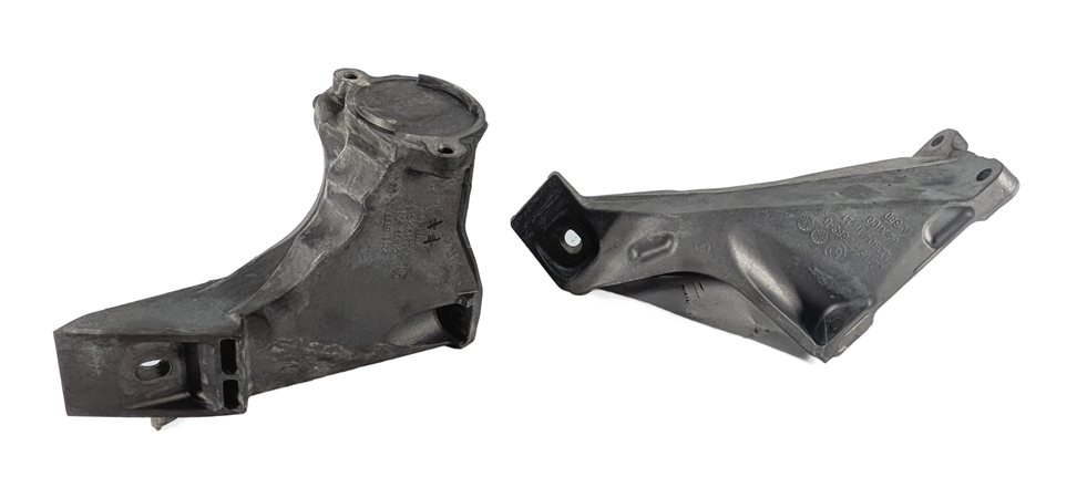 Thumbnail 1: 2010 BMW X5 (E70) 4.8L (N62) ENGINE MOTOR MOUNT BRACKET SET/2