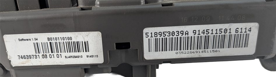 Thumbnail 5: 2010 BMW X5 (E70) 4.8L FRONT POWER DISTRIBUTION FUSE BOX RELAY CARRIER