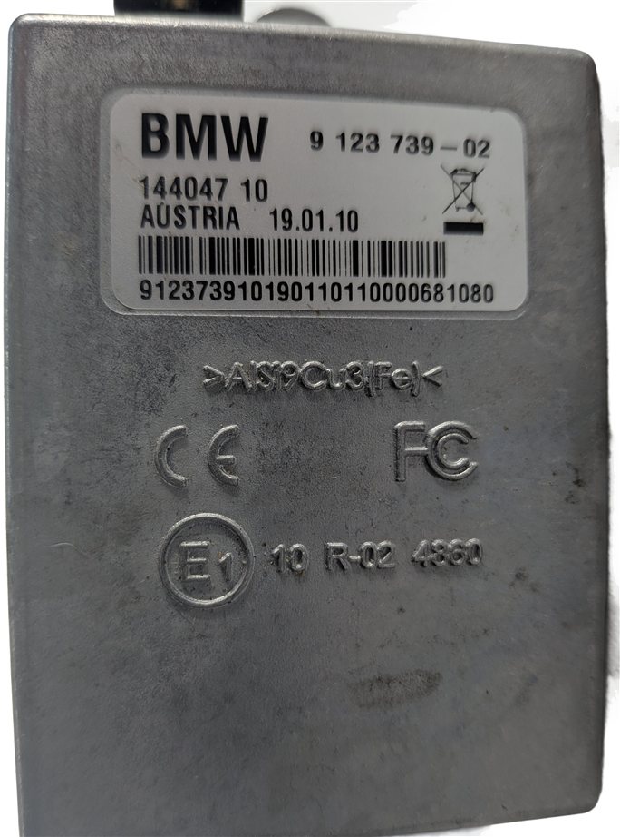 Thumbnail 4: 2010 BMW X5 (E70) RADIO STEREO AUX USB AUDIO INTERFACE HUB MODULE
