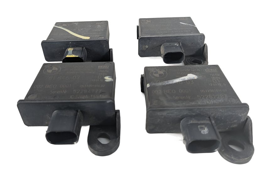 Thumbnail 2: 2010 BMW X5 (E70) TIRE PRESSURE MONITOR TPMS TRIGGER MODULE SET/4