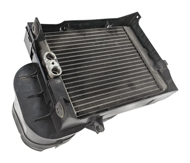 Thumbnail 3: 2007-2010 BMW X5 (E70) 4.8L ENGINE MOTOR OIL FLUID COOLER RADIATOR