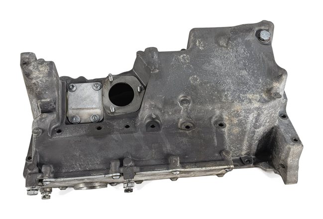 Thumbnail 2: 2012-2015 BMW X1 (E84) 2.0L (N20) ENGINE MOTOR OIL FLUID PAN AWD ALL WHEEL DRIVE