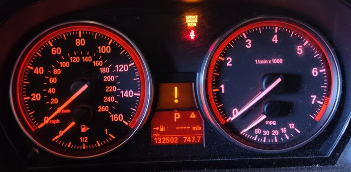 Thumbnail 2: 09-11 BMW 323i 328i X1 (E84 E90 E91) SPEEDOMETER INSTRUMENT GAUGE CLUSTER (132k)