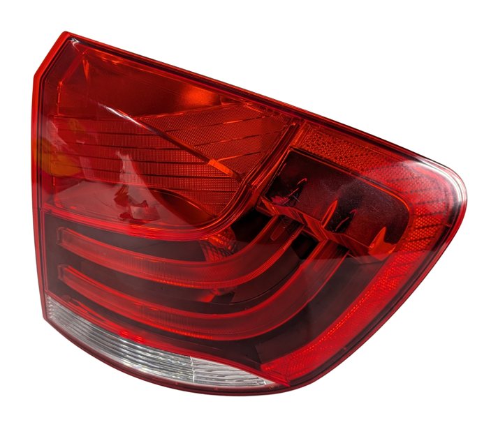 Thumbnail 3: 2012-2015 BMW X1 (E84) RIGHT PASSENGER REAR OUTER TAILLIGHT BRAKE LIGHT LAMP