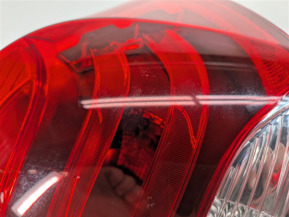 Thumbnail 9: 2012-2015 BMW X1 (E84) RIGHT PASSENGER REAR OUTER TAILLIGHT BRAKE LIGHT LAMP