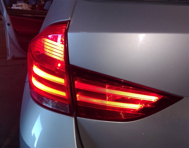Thumbnail 2: 2012-2015 BMW X1 (E84) LEFT DRIVER REAR OUTER TAILLIGHT BRAKE LIGHT LAMP