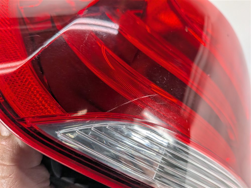Thumbnail 7: 2012-2015 BMW X1 (E84) LEFT DRIVER REAR OUTER TAILLIGHT BRAKE LIGHT LAMP