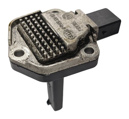 Thumbnail 2: 2013 BMW X1 E84 2.0L N20 ENGINE MOTOR OIL FLUID LEVEL SENSOR SENDER