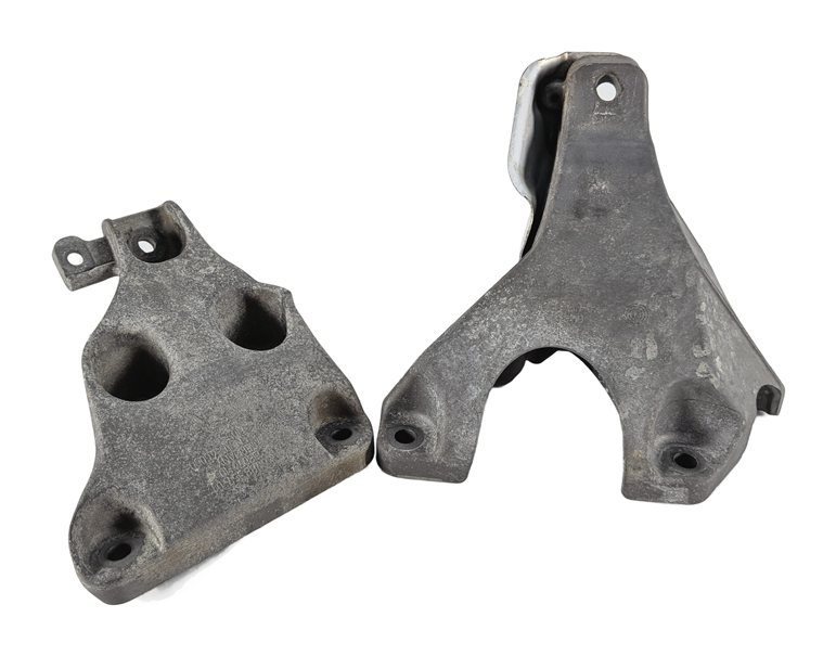 2013 BMW X1 E84 2.0L N20 LEFT/RIGHT ENGINE SUPPORT MOUNT BRACKET SET/2