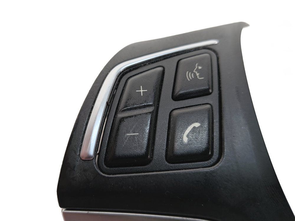 Thumbnail 4: 2013 BMW X1 E84 STEERING WHEEL MULTIFUNCTION CONTROL SWITCH TRIM SET/2