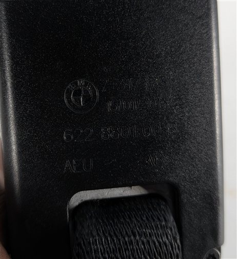 Thumbnail 7: 2013 BMW X1 E84 REAR SEATBELT BUCKLE RECEIVER SET/3 (Black)