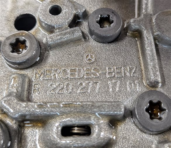 Thumbnail 6: 09-11 MERCEDES C300 W204 AWD 272.9 AT TRANSMISSION VALVE BODY w/CONDUCTOR PLATE