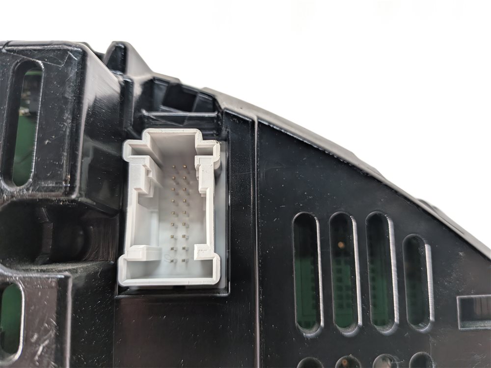 Thumbnail 7: 2011 MERCEDES BENZ C300 C350 GLK350 (W204 X204) SPEEDOMETER GAUGE CLUSTER (112k)