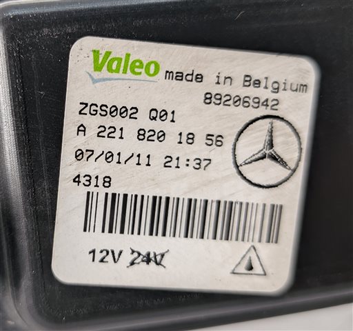 Thumbnail 7: 11-15 MERCEDES C CL GLK S CLS R (W204 W216 W218 W221 W251 X204) RIGHT FOGLIGHT